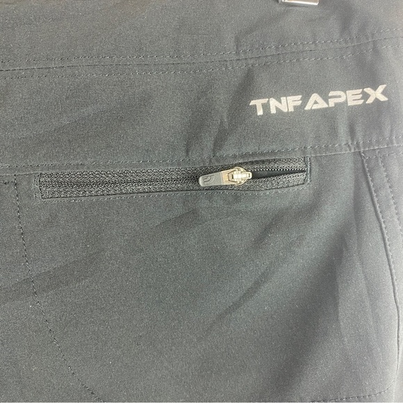 The North Face Black Crop TNF Apex Hiking Walking Capri Pants Size 4 - Picture 9 of 12